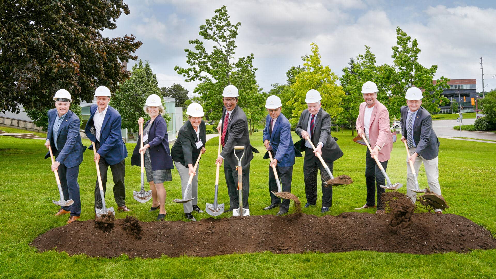 Waterloo Ground Local Leaders Break Ground on the Waterloo Eye Institute - OptikNow