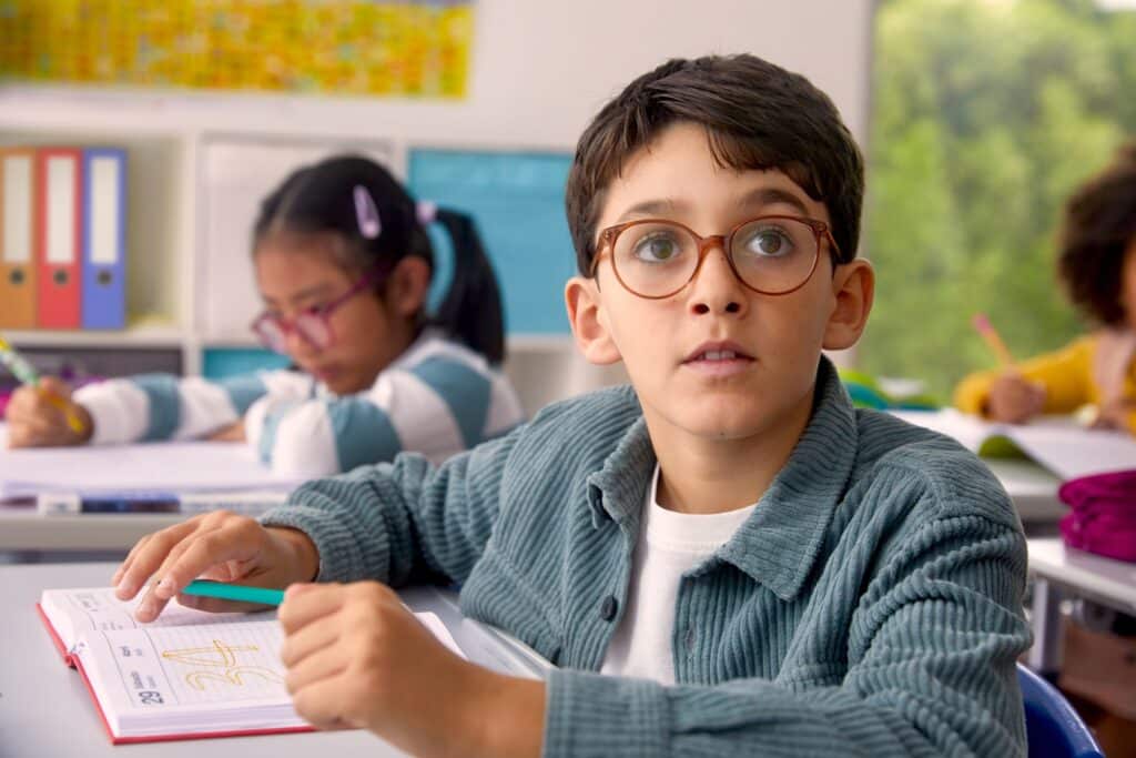 DOT spectacle lenses in school