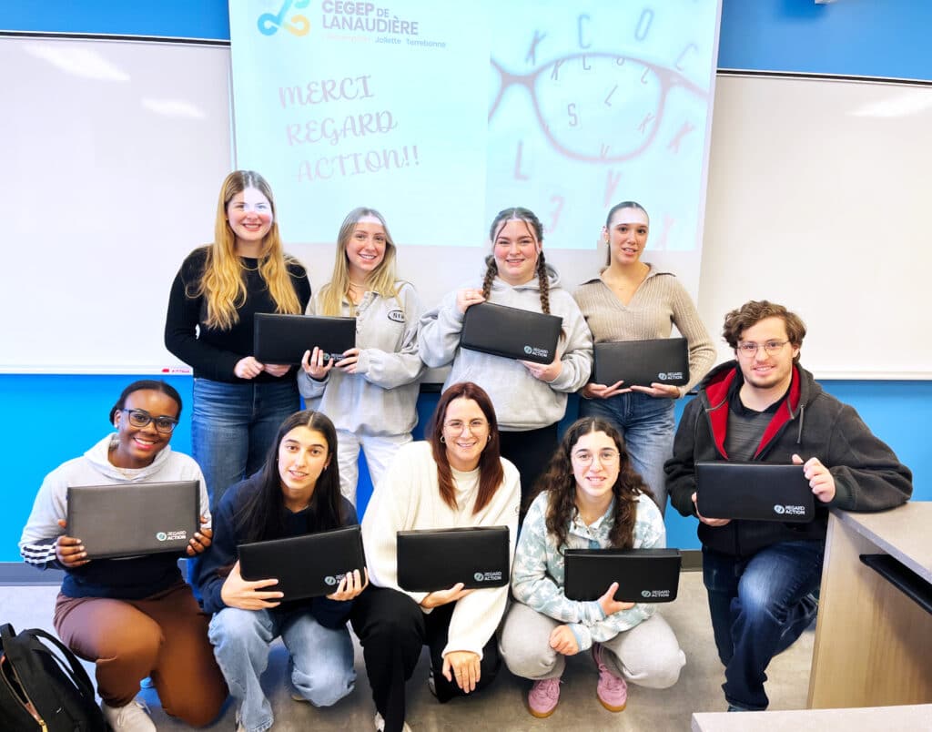 Coopérative REGARD ACTION - un engagement à long terme visant à soutenir les étudiants en optique et lunetterie
